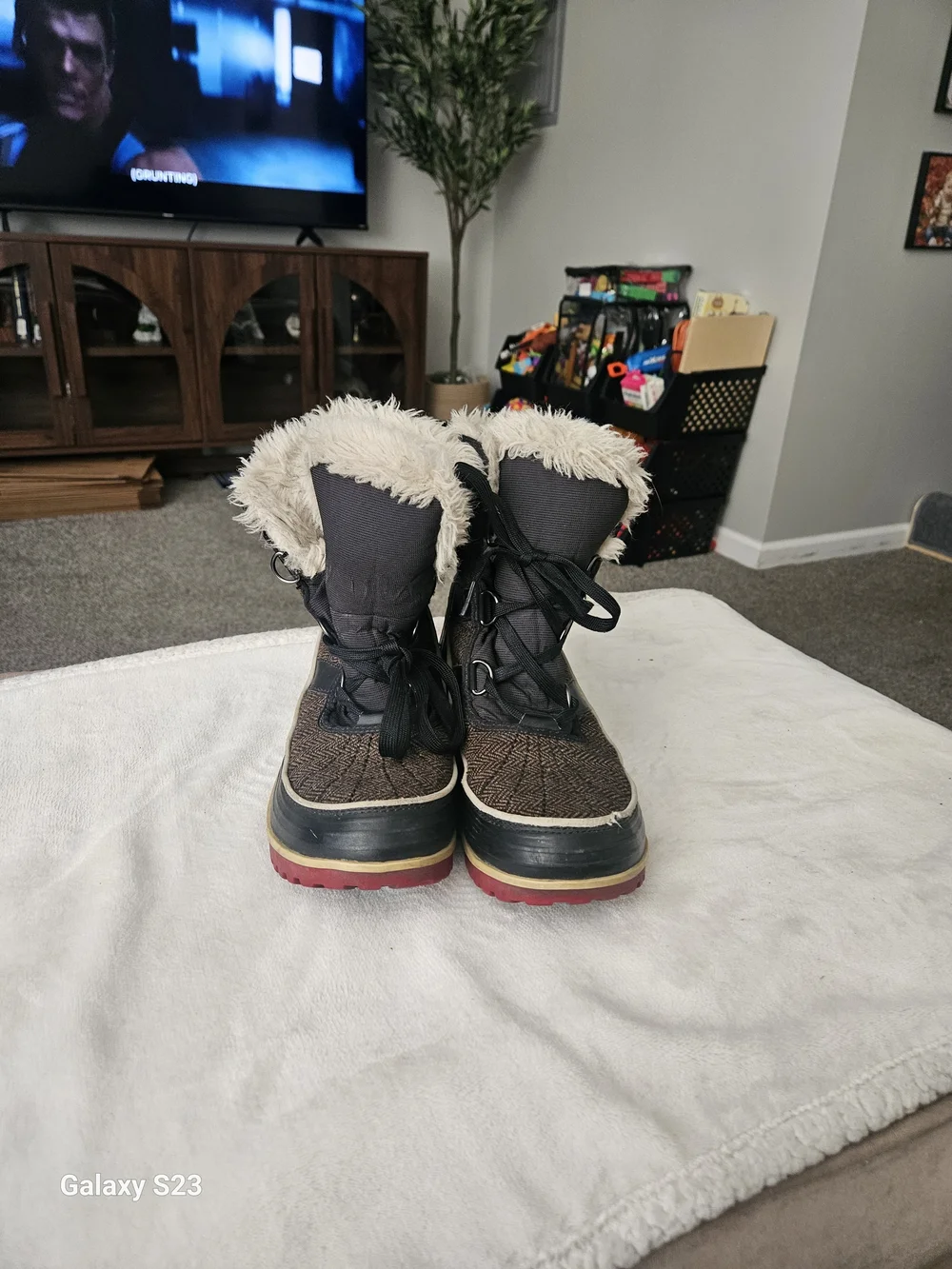 Sorel Women's Winter Boots Faux Fur Waterproof Brown Black Red Size 10
